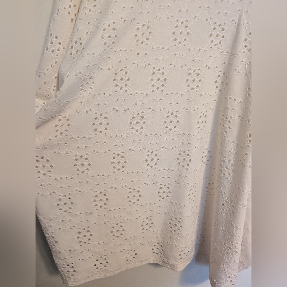 EUC dolman sleeve eylet top - fits like XL - Picture 2 of 4